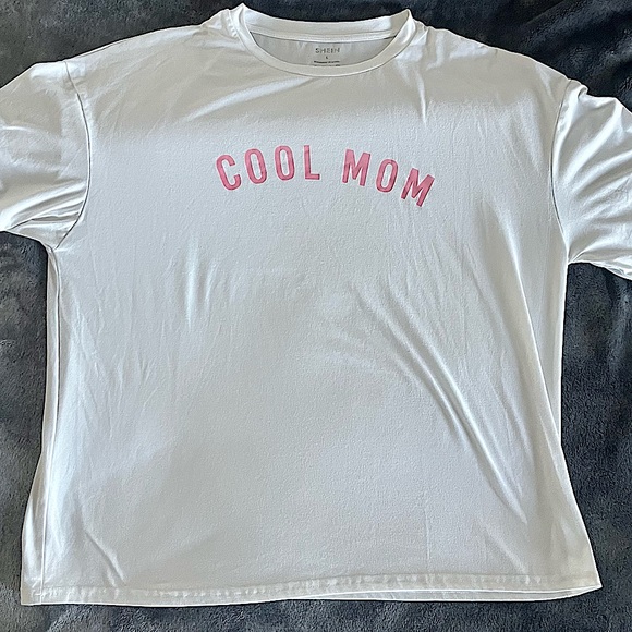 Cool Mom Tee Sz L Excellent condition - Picture 1 of 5